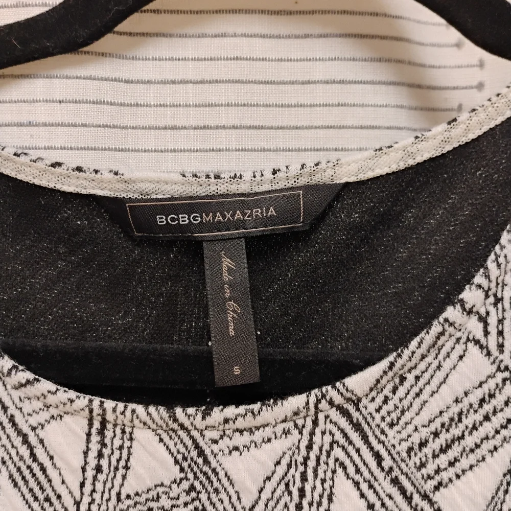 BCBG Maxazria Geometric Black and White Sleeveless Dress Women's Size Small - Picture 4 of 6
